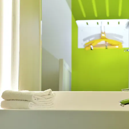 Hotelf1 Rouen Sud Parc Expos Rénové Hotel