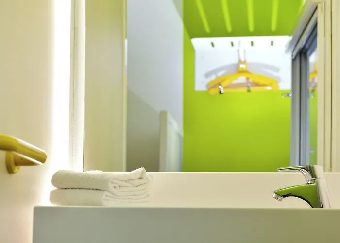 Hotelf1 Rouen Sud Parc Expos Rénové Hotel